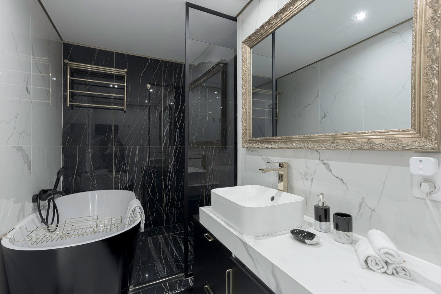Luxury Maubourg - Vue Mer - Croisette 50M Plage - Clim - Terrasse Cannes Dış mekan fotoğraf